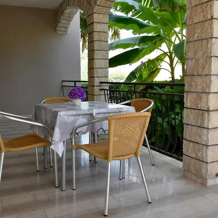 In Porec/istrien 10098 Apartment *